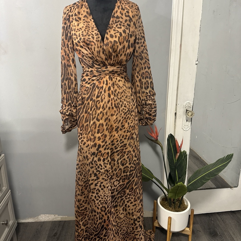 Fashion Nova Brown Leopard Long Sleeve Dress